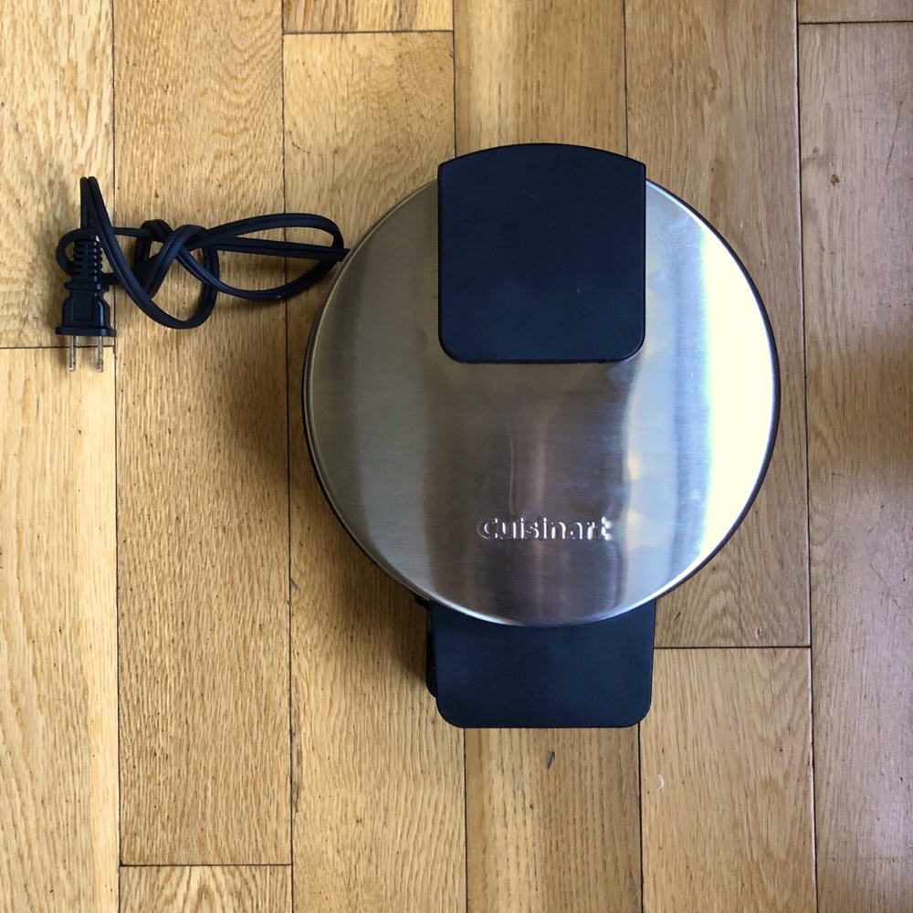 New cuisine art waffle iron -used once
